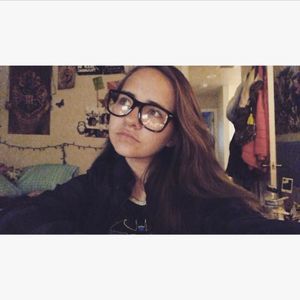 Meet your Posher, Hailey